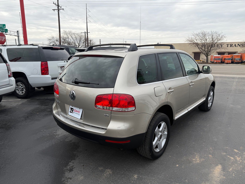2005 Volkswagen Touareg Image 5