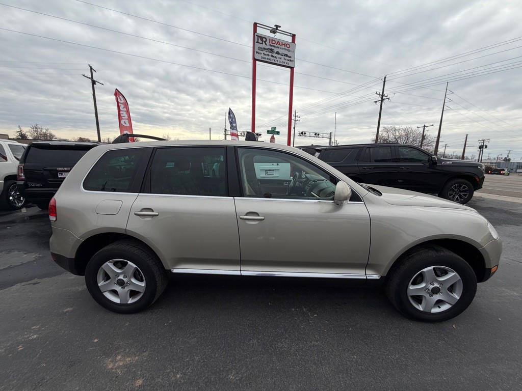 2005 Volkswagen Touareg Image 6