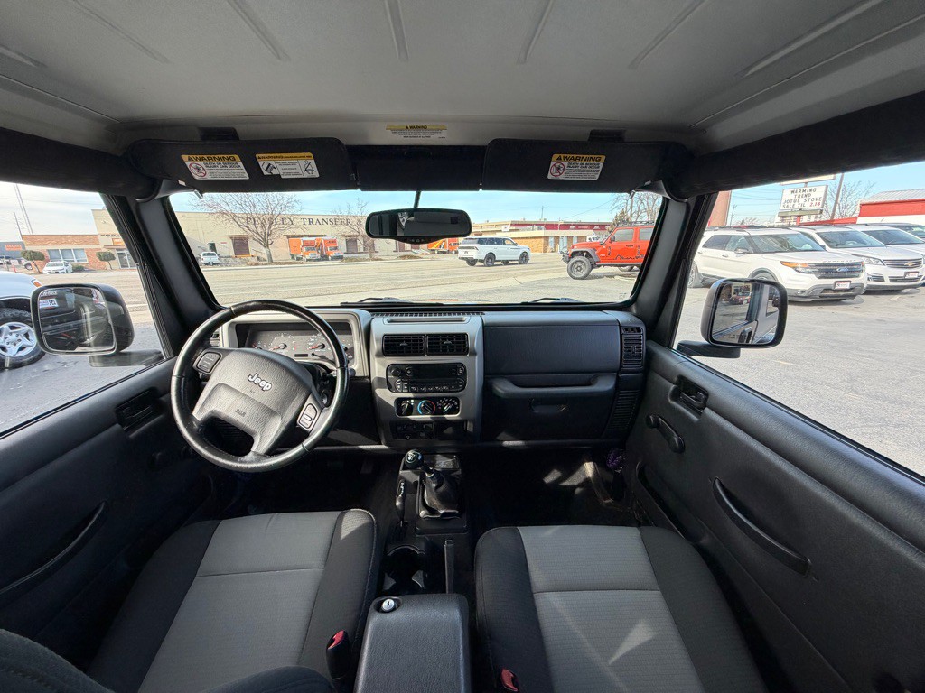 2005 Jeep Wrangler Image 10