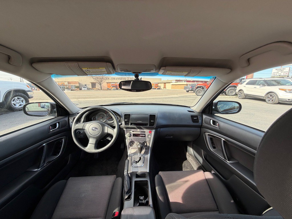 2005 Subaru Legacy Image 10