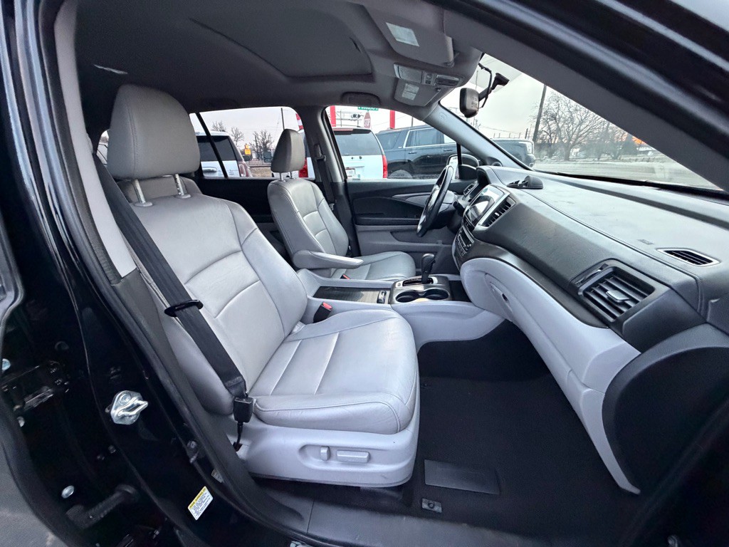 2016 Honda Pilot Image 9
