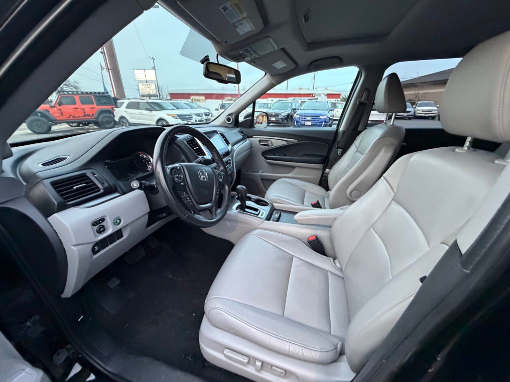 2016 Honda Pilot Image 11