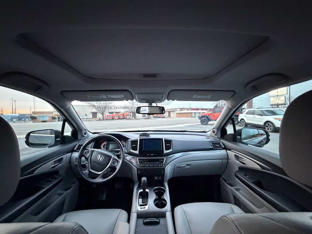 2016 Honda Pilot Image 12