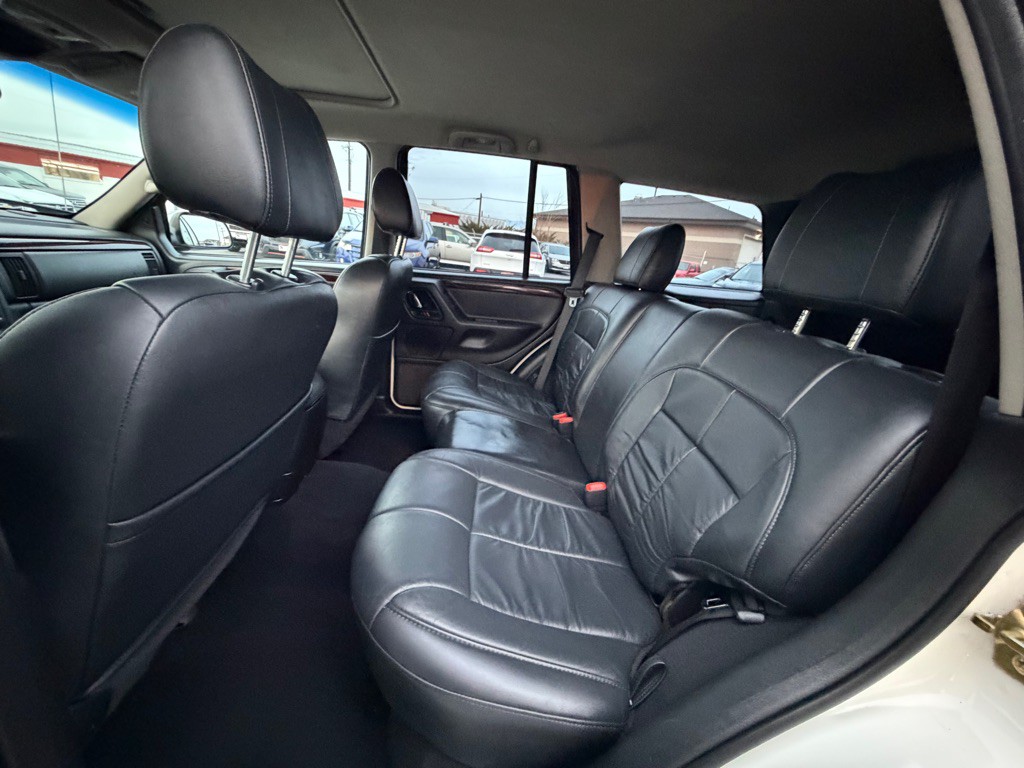 2003 Jeep Grand Cherokee Image 9