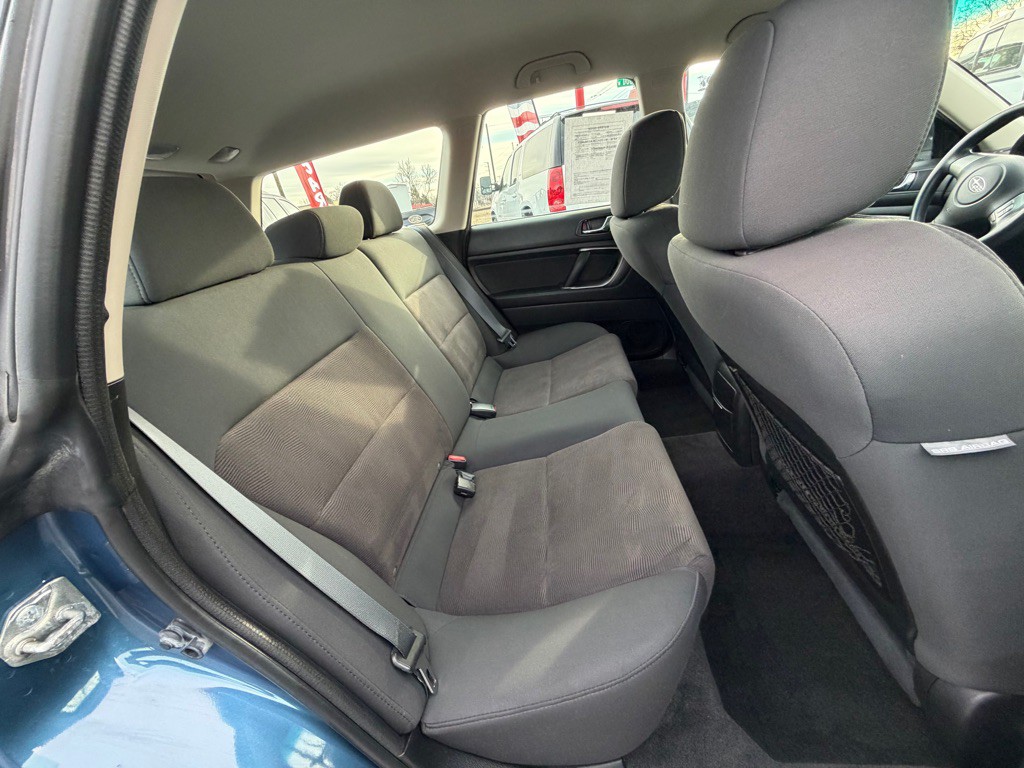 2008 Subaru Outback Image 9