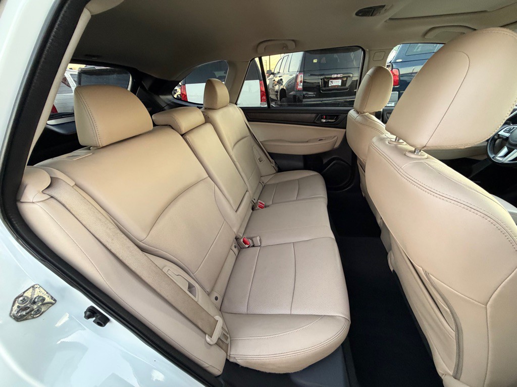 2016 Subaru Outback Image 7