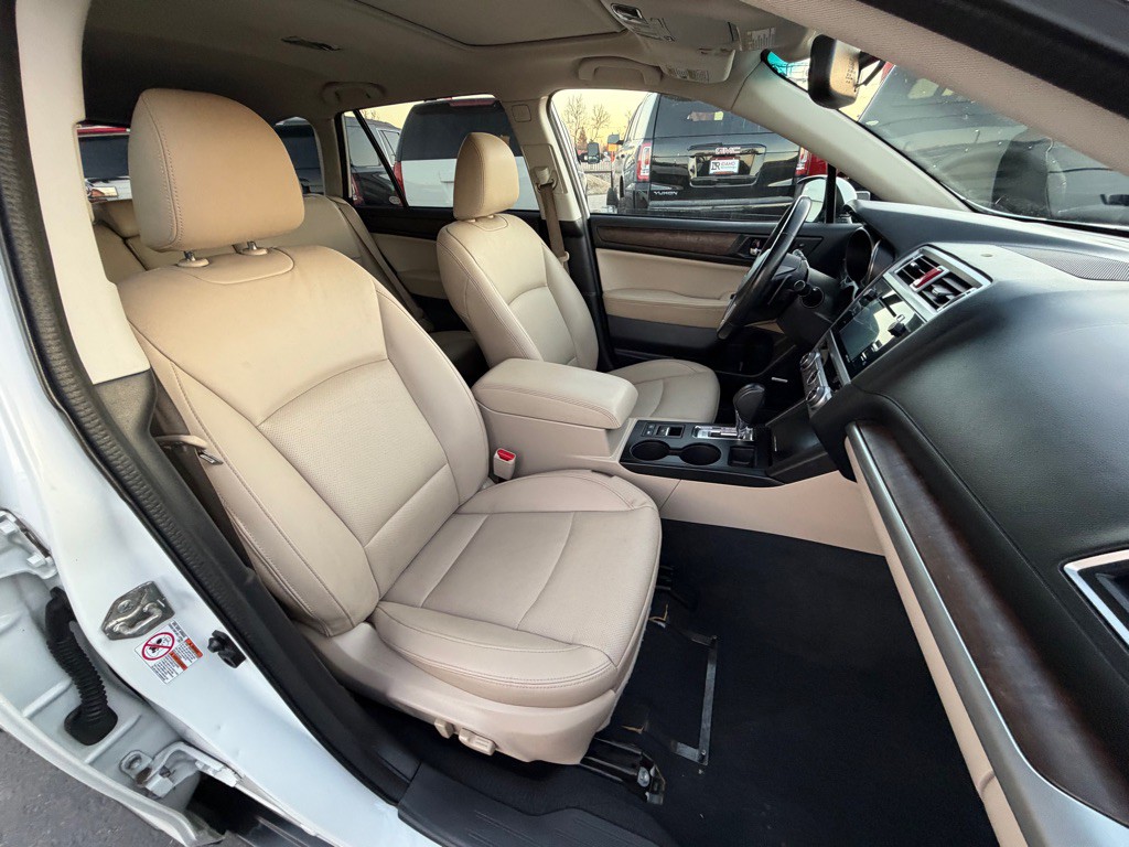 2016 Subaru Outback Image 8