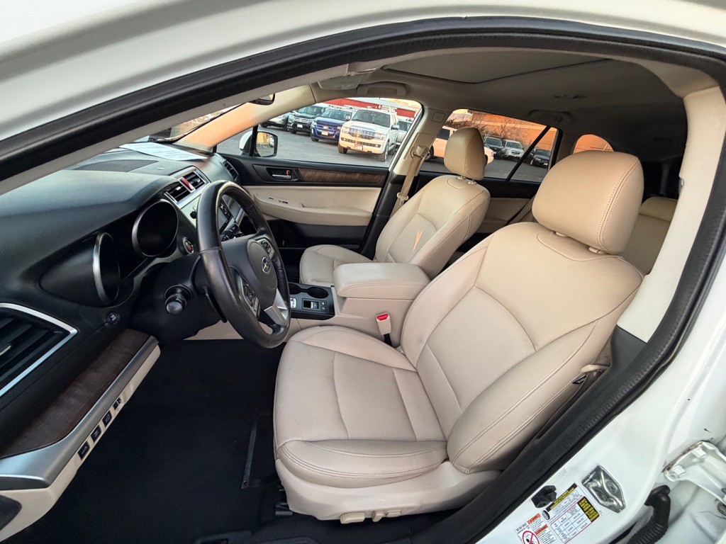 2016 Subaru Outback Image 10