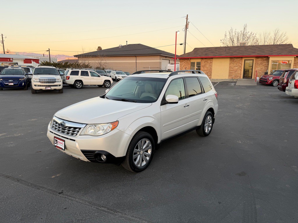 2012 Subaru Forester Image 2