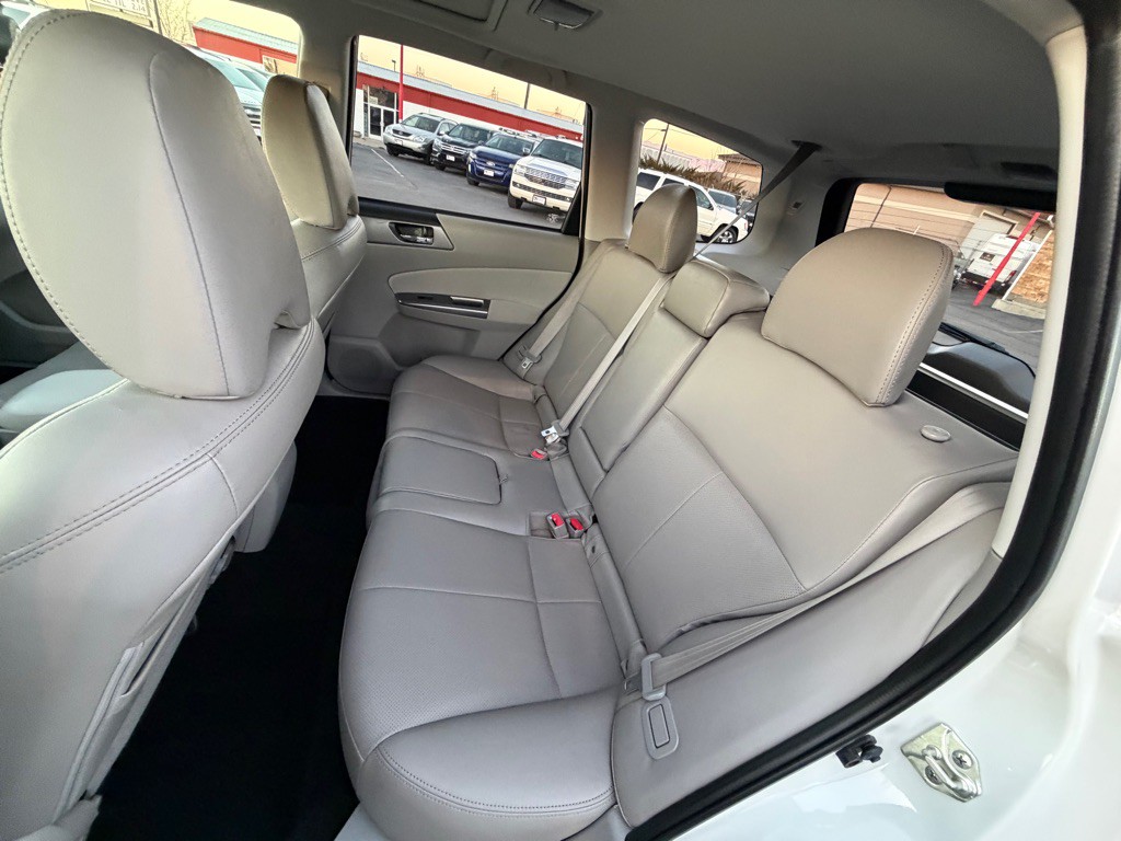 2012 Subaru Forester Image 9