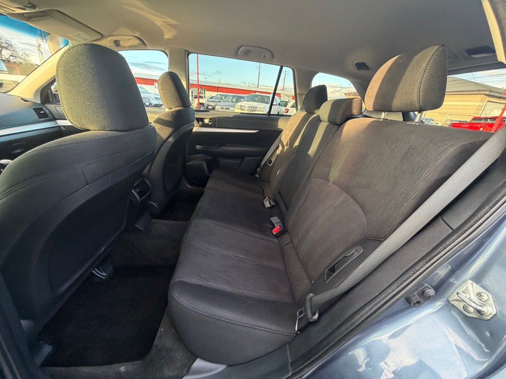 2013 Subaru Outback Image 9