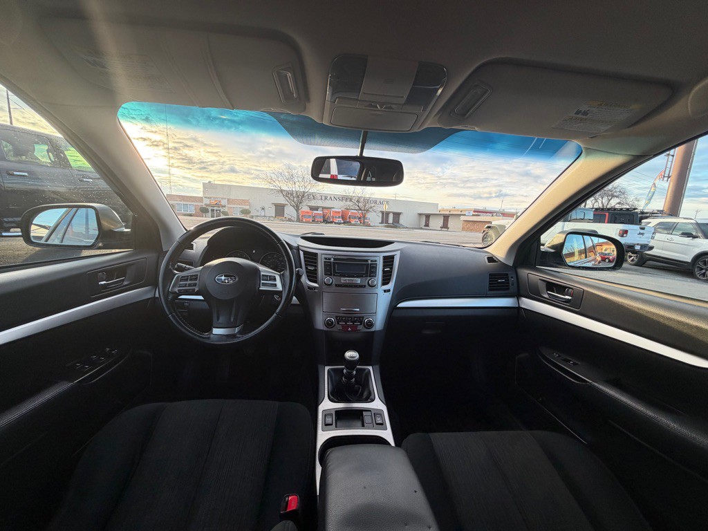 2013 Subaru Outback Image 11