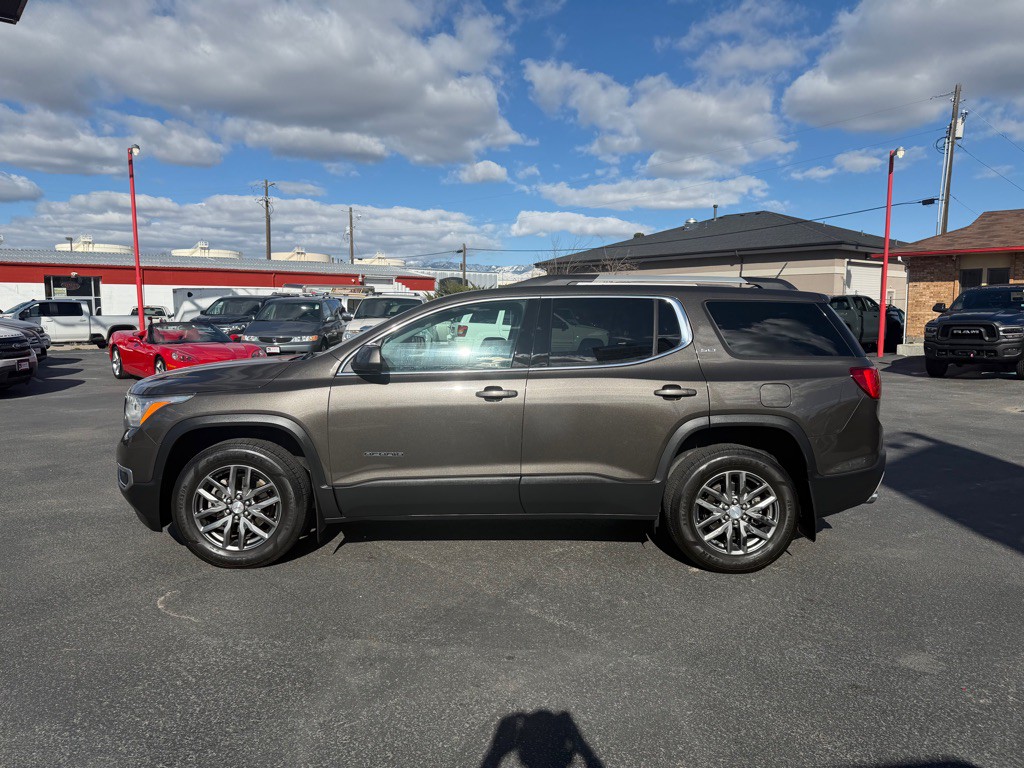 2019 GMC Acadia Image 3