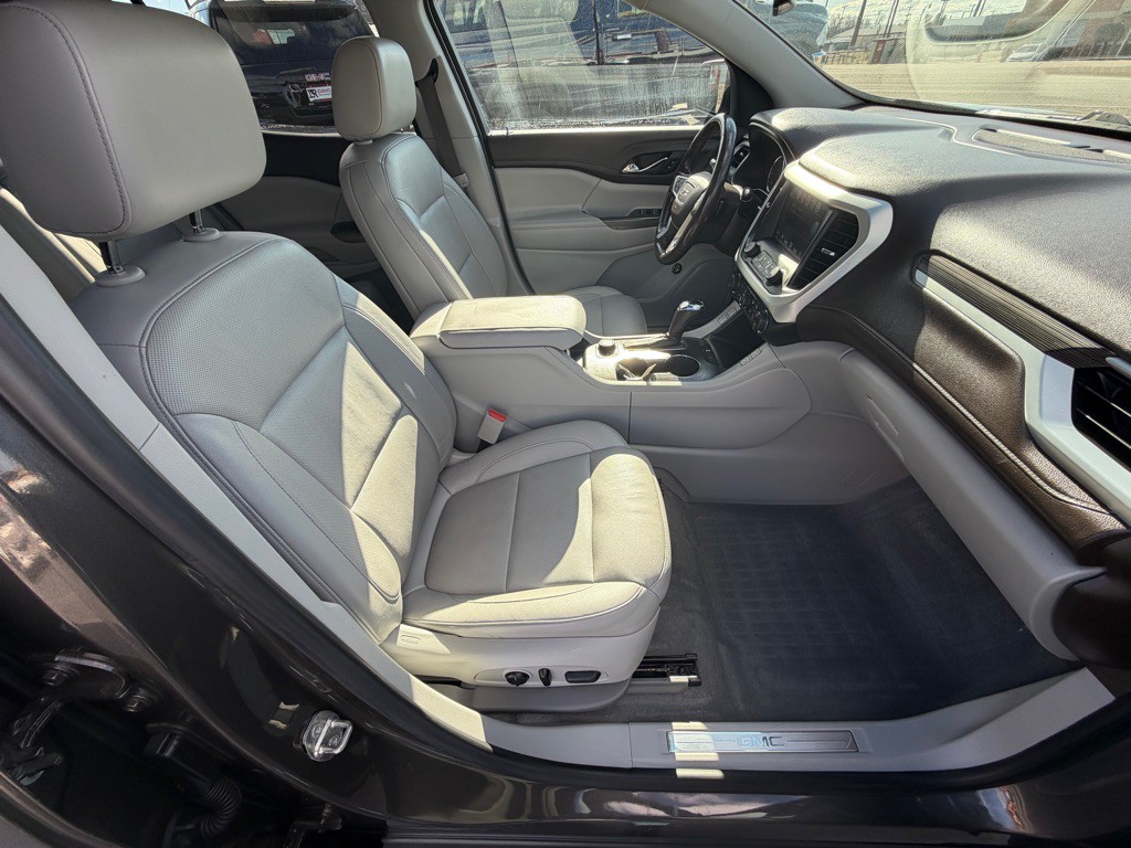 2019 GMC Acadia Image 7