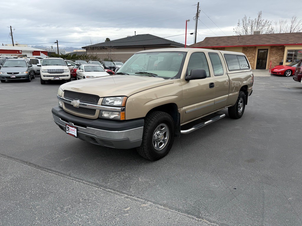 2004 Chevrolet Silverado 1500 Image 2