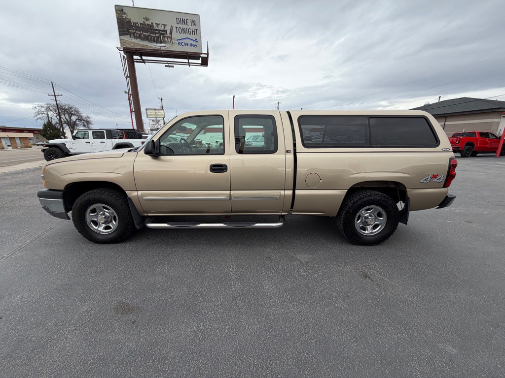 2004 Chevrolet Silverado 1500 Image 3