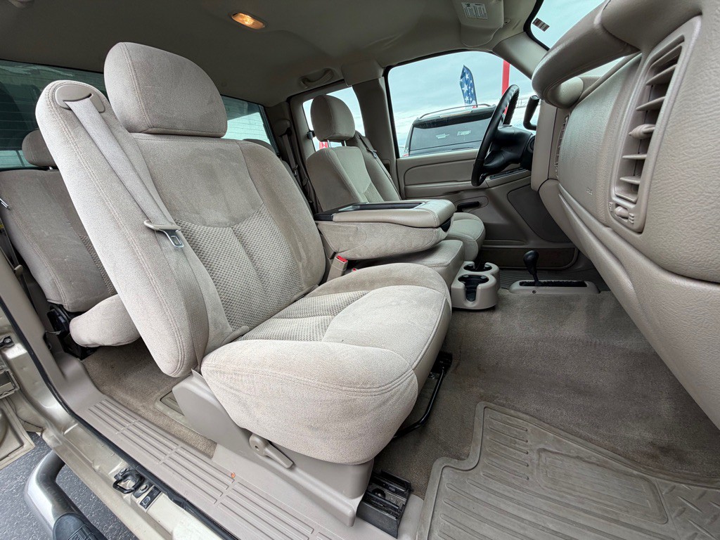 2004 Chevrolet Silverado 1500 Image 8