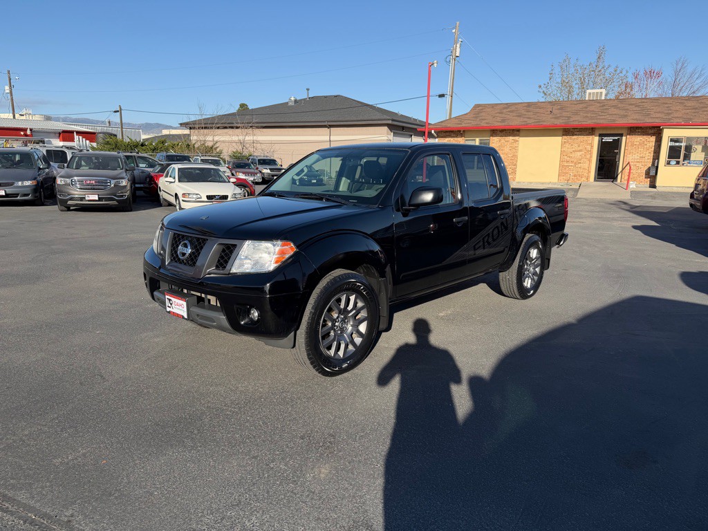 2012 Nissan Frontier Image 2