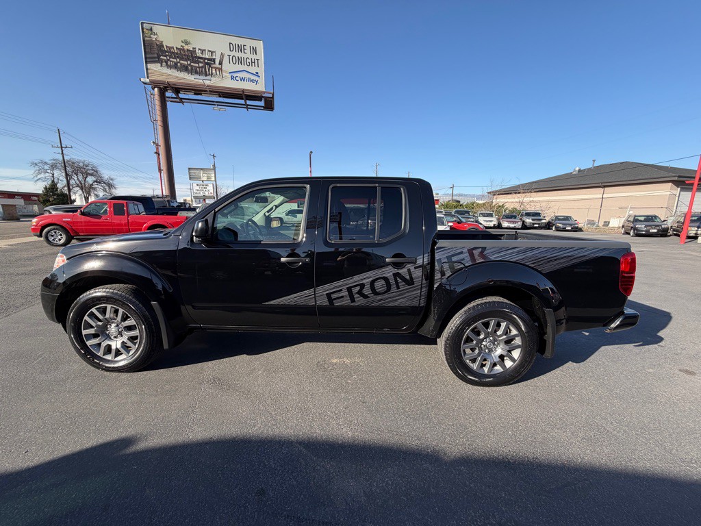 2012 Nissan Frontier Image 3