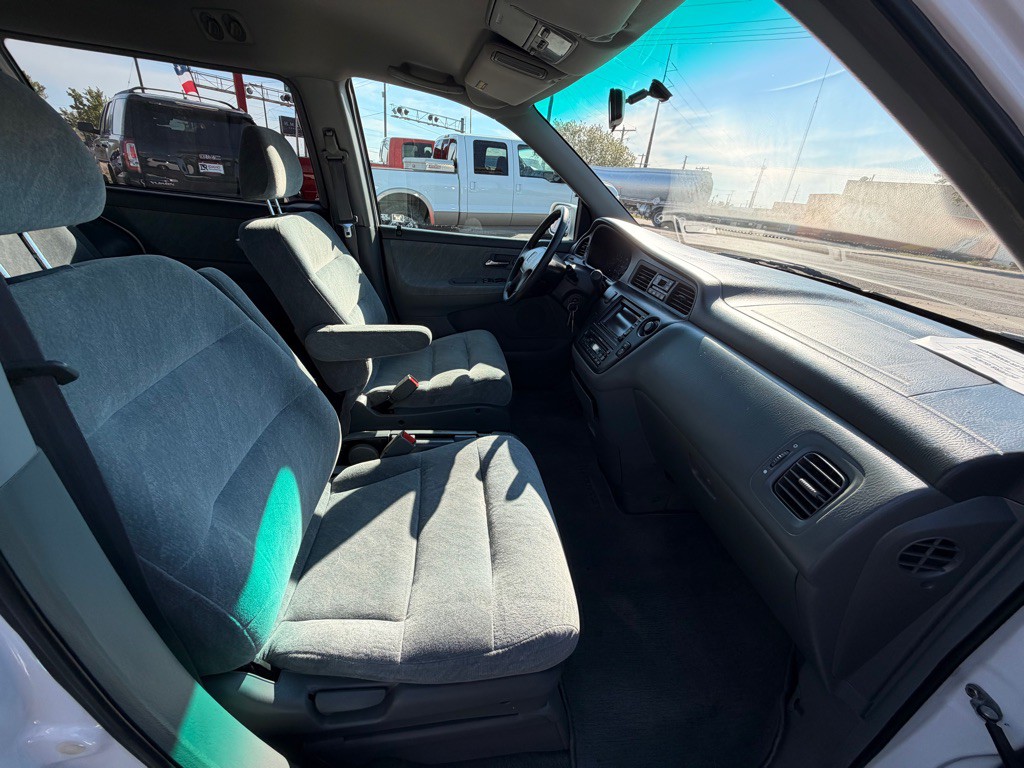 2001 Honda Odyssey Image 8