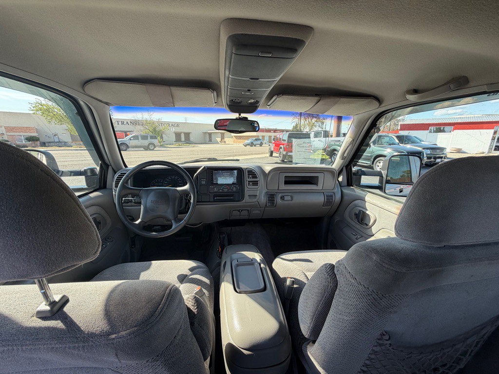 1997 GMC Sierra Image 10