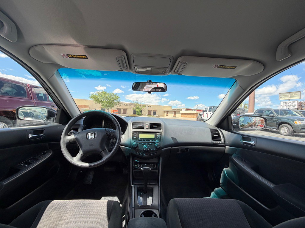 2004 Honda Accord Image 11