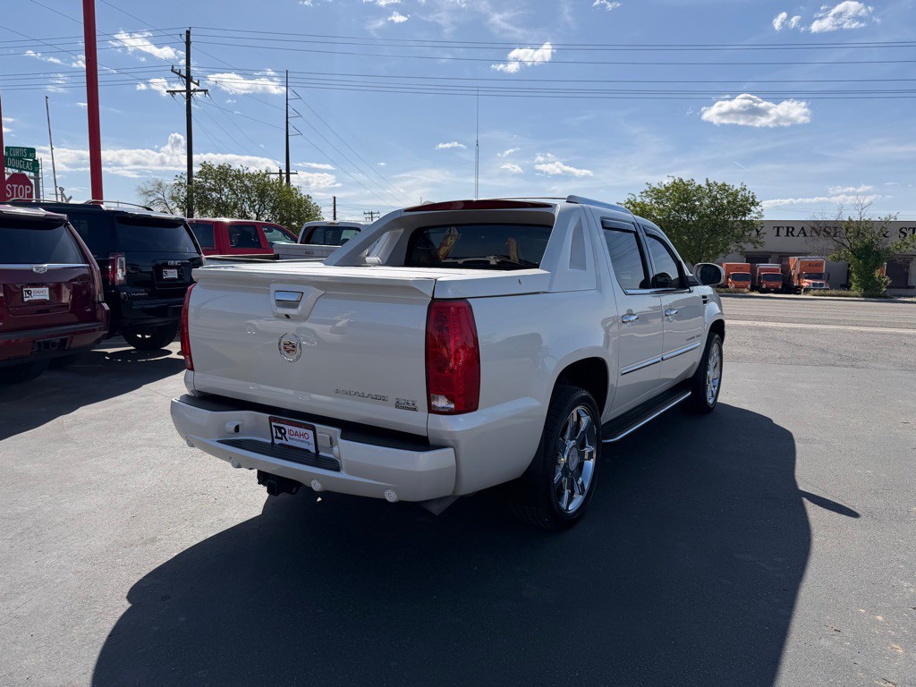 2008 Cadillac Escalade Image 5