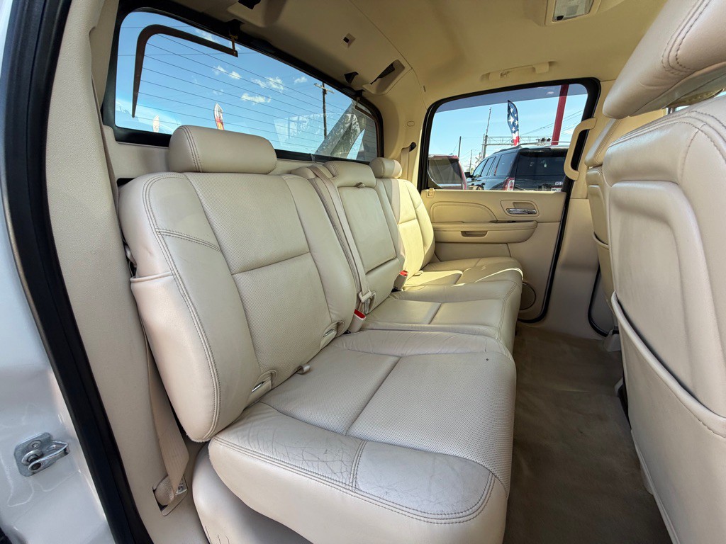 2008 Cadillac Escalade Image 7