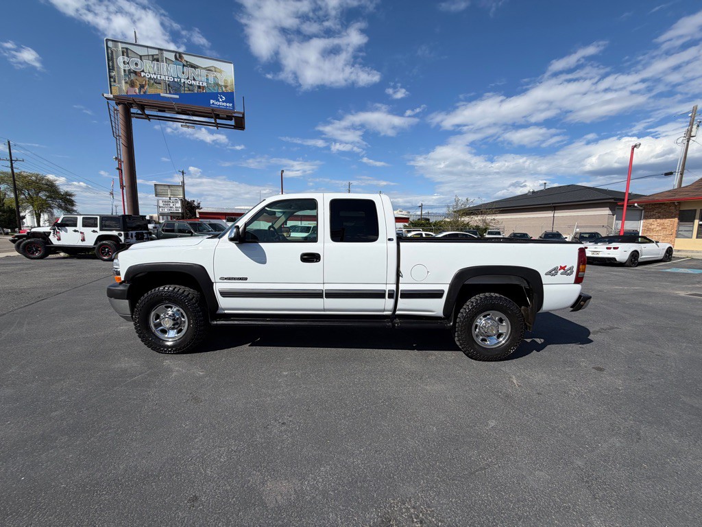 2001 Chevrolet Silverado 1500 Image 3
