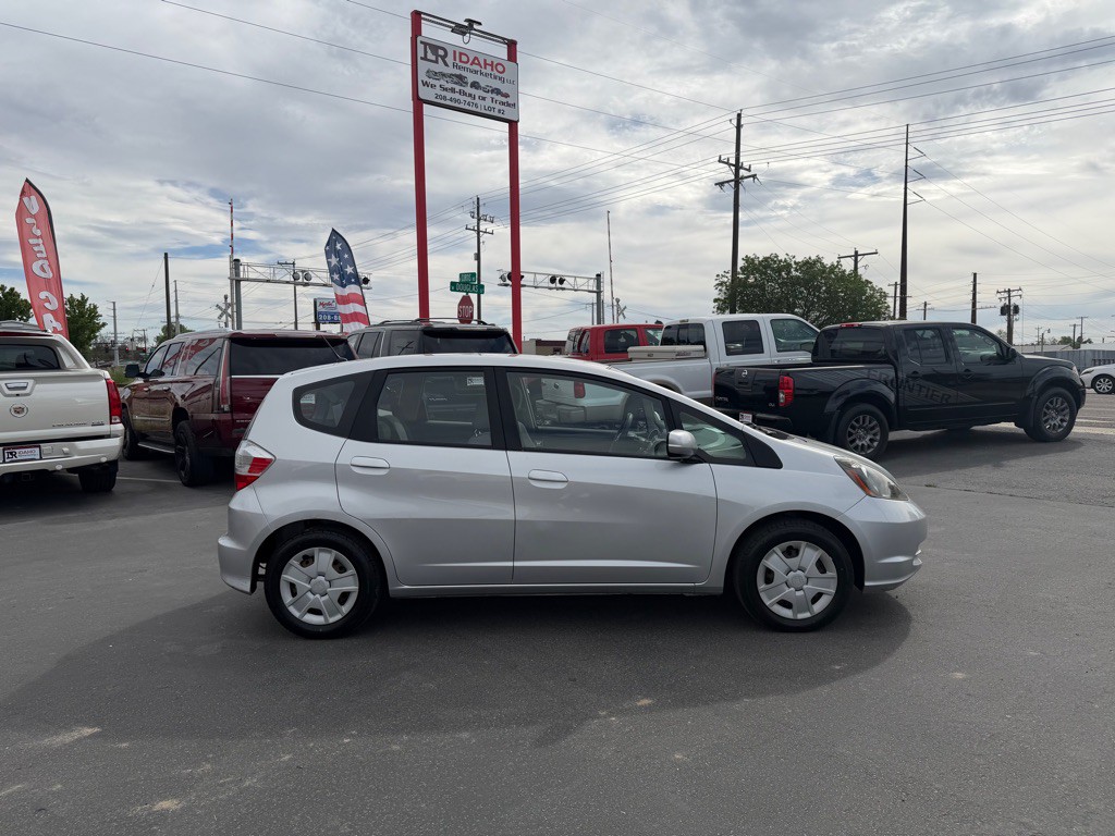 2013 Honda Fit Image 6