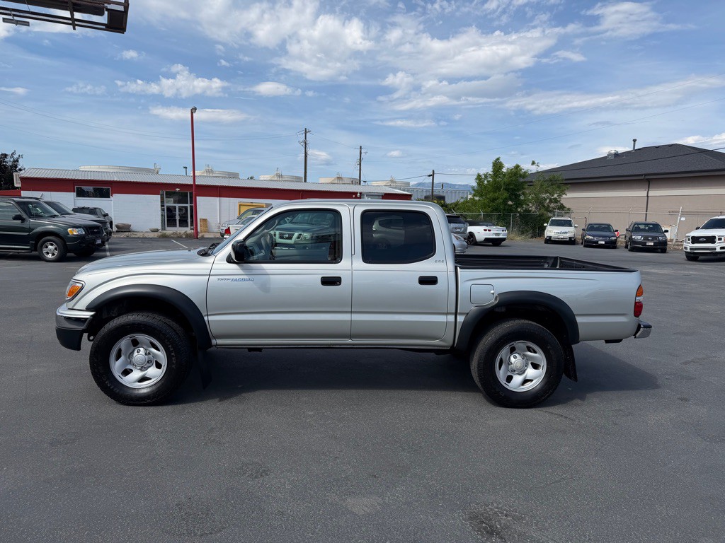2004 Toyota Tacoma Image 3