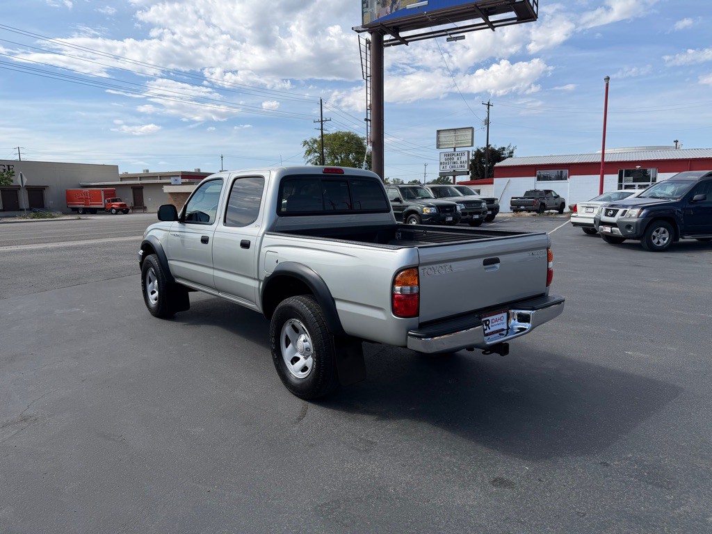 2004 Toyota Tacoma Image 4
