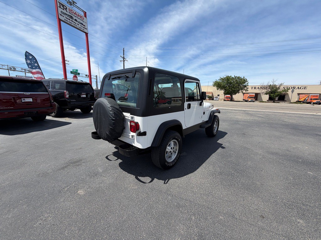 1995 Jeep Wrangler Image 3