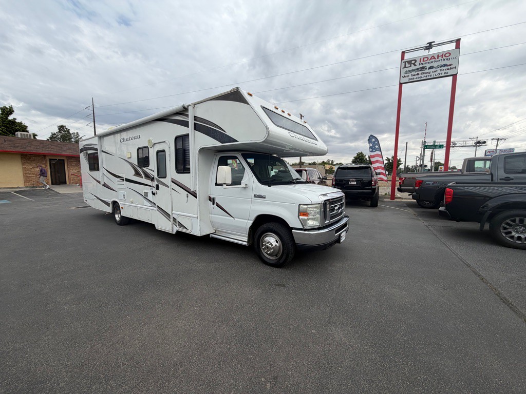 2010 Ford Econoline Image 1