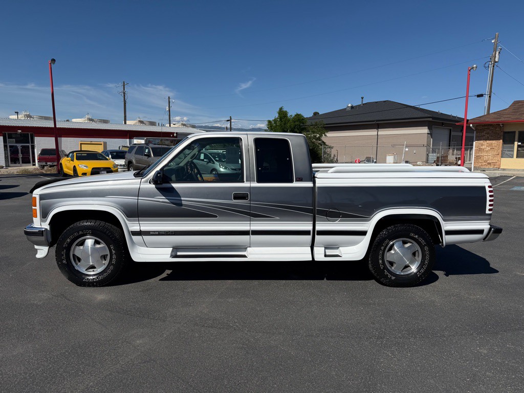 1996 GMC Sierra Image 3