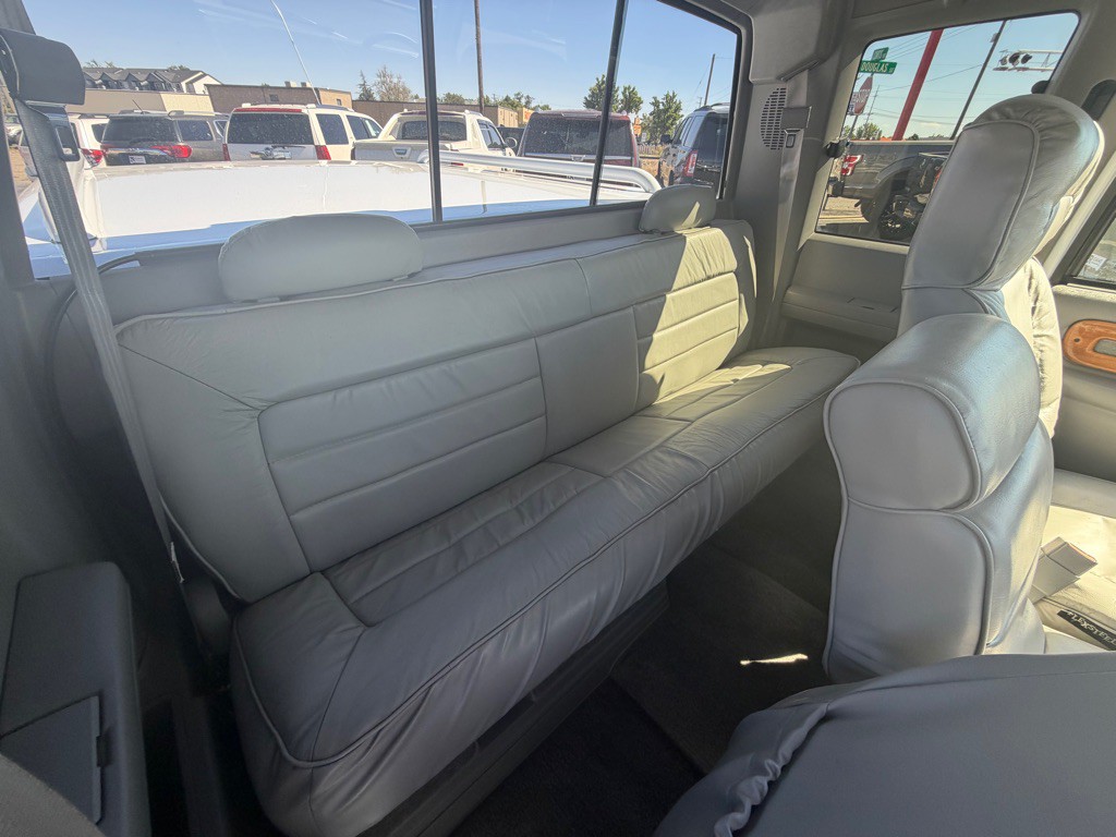 1996 GMC Sierra Image 8