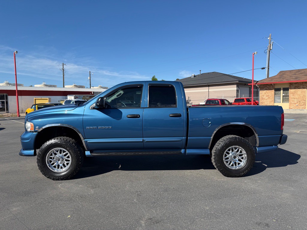 2004 Dodge Ram 2500 Image 3
