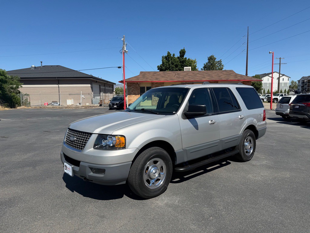 2003 Ford Expedition Image 2