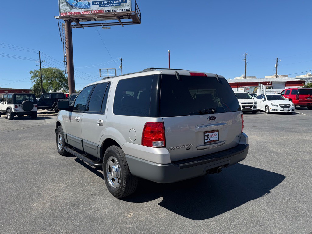 2003 Ford Expedition Image 4