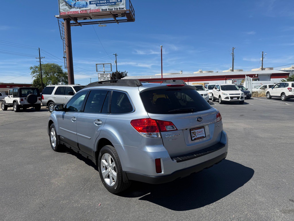 2013 Subaru Outback Image 4