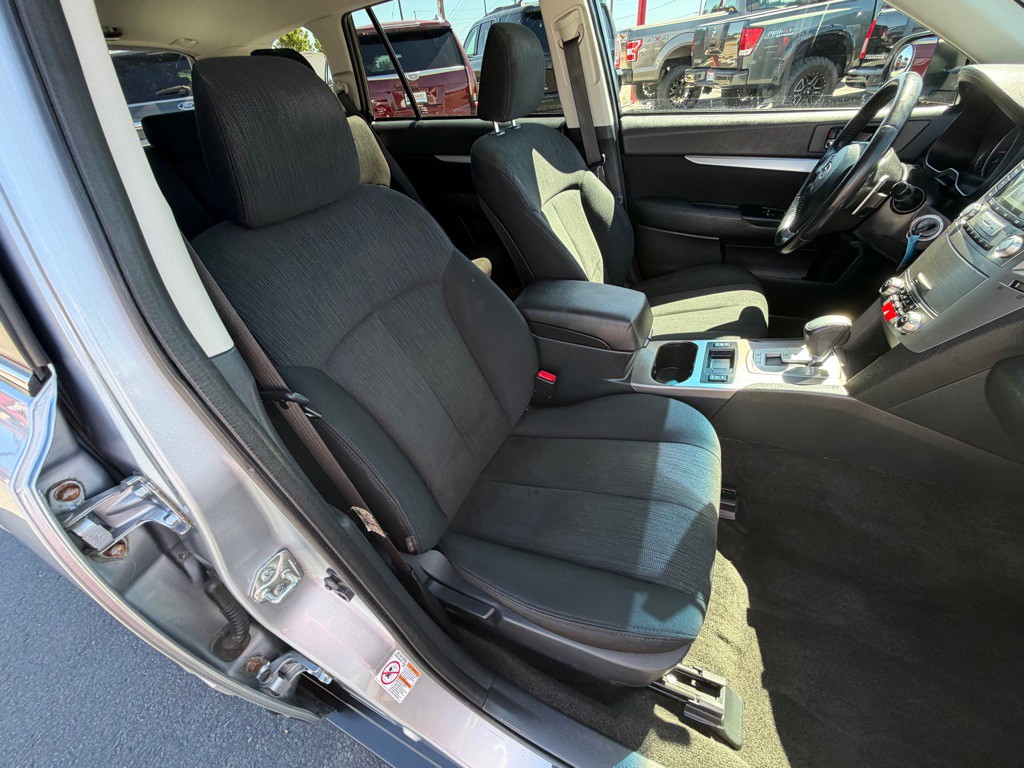 2013 Subaru Outback Image 7