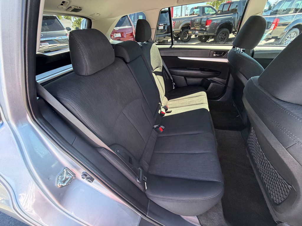 2013 Subaru Outback Image 8