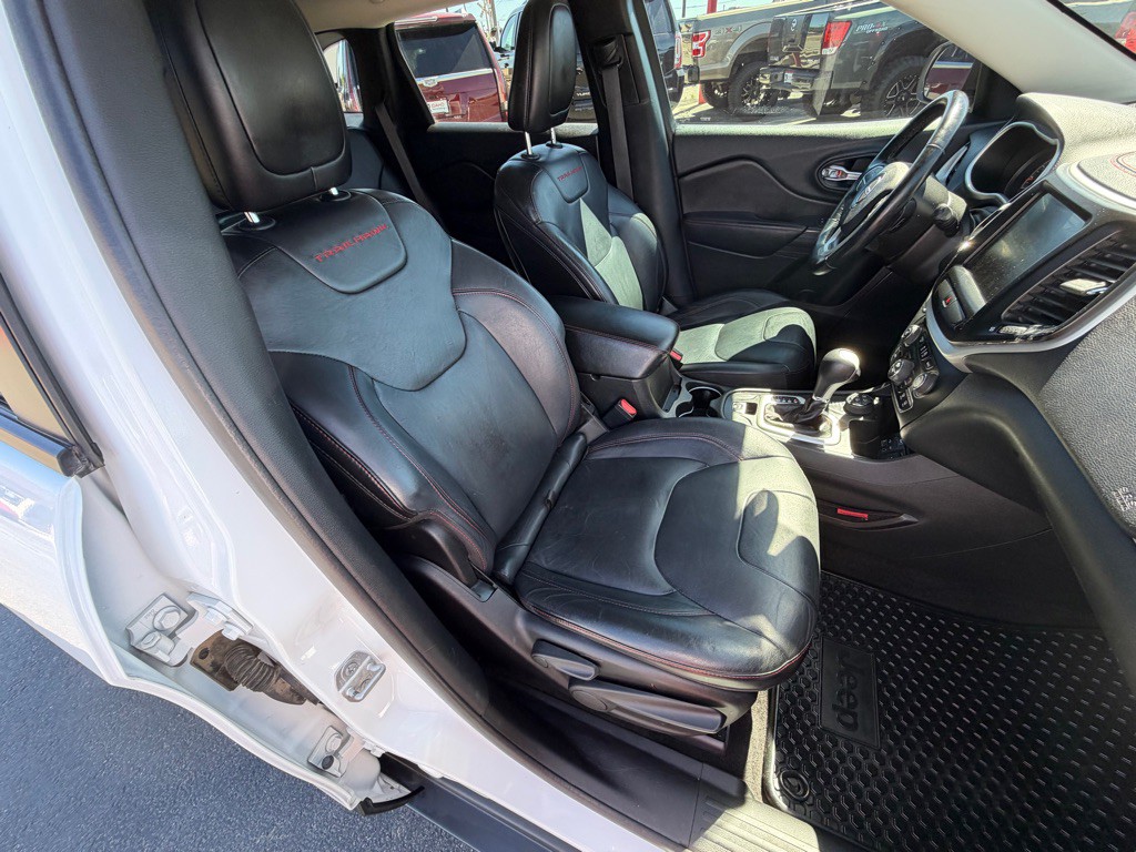 2015 Jeep Cherokee Image 7