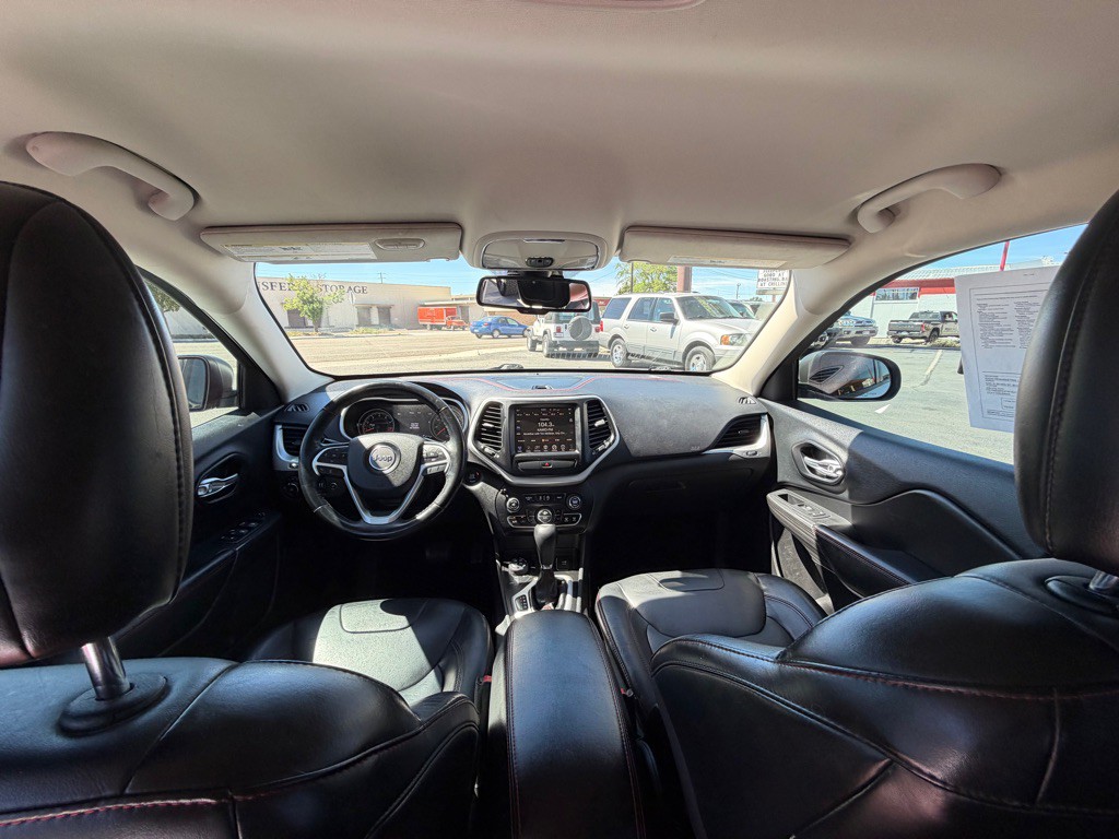 2015 Jeep Cherokee Image 10