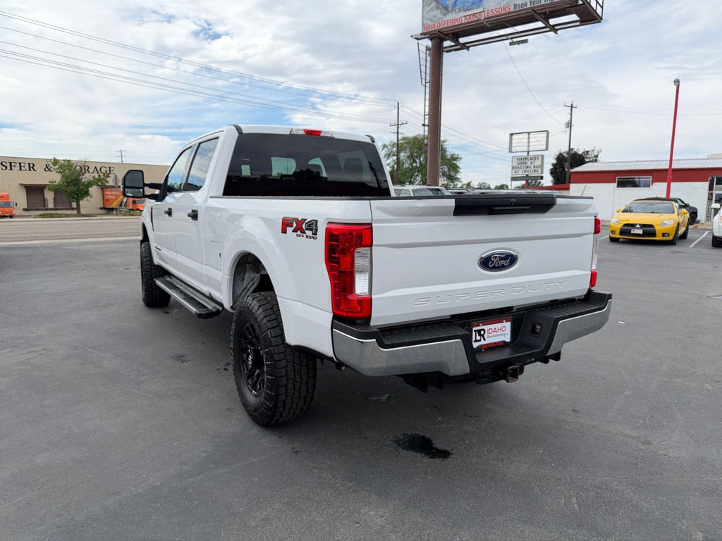 2017 Ford F-350 Image 4
