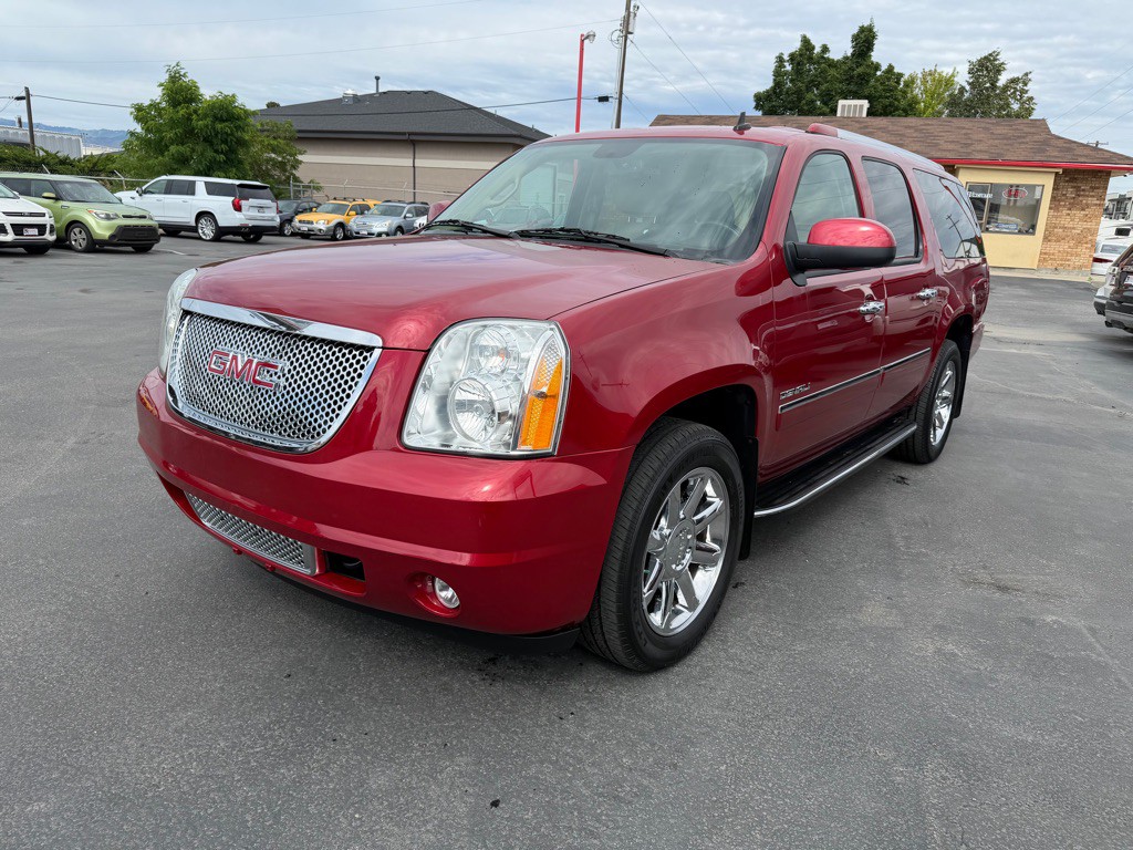 2014 GMC Yukon Image 2