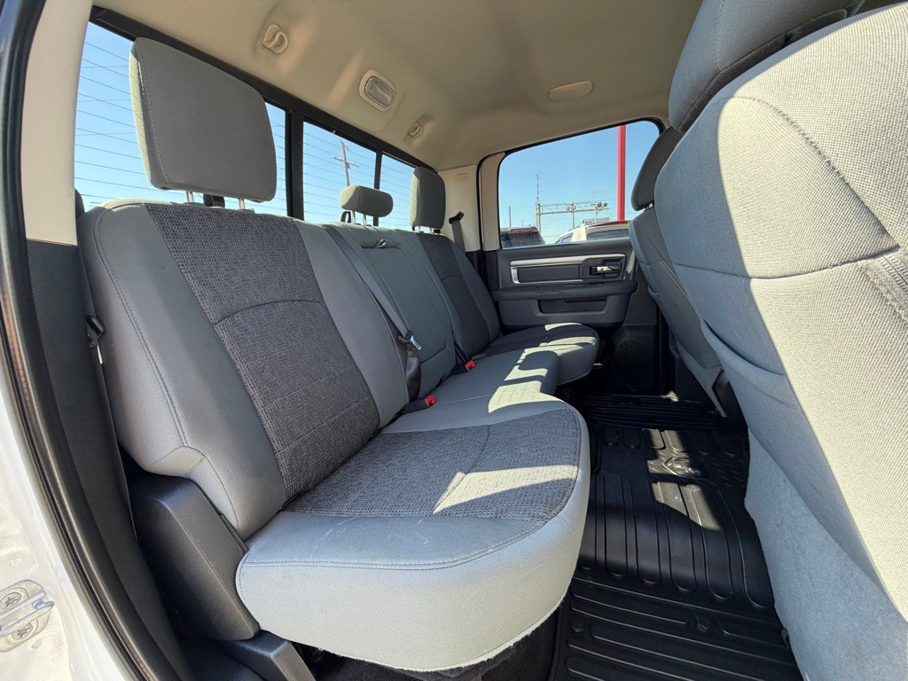 2015 RAM 1500 Image 7