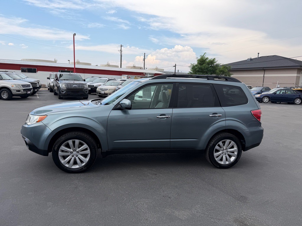 2011 Subaru Forester Image 3