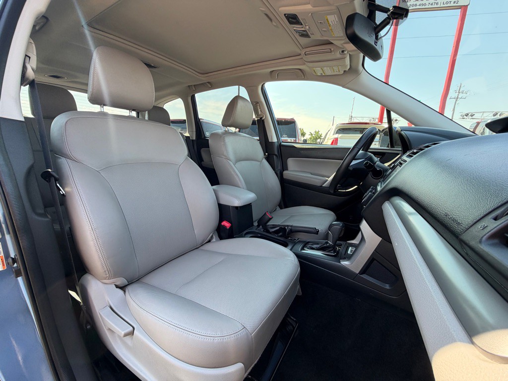 2015 Subaru Forester Image 8