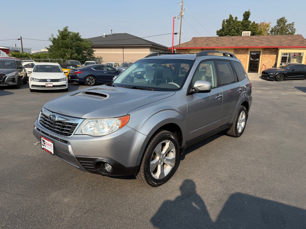 2010 Subaru Forester Image 2